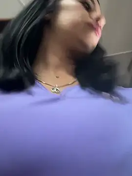 Pokój czatu na żywo – Nathaly_12