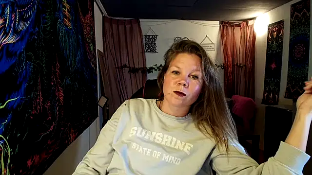 CallMeMaria's Live Chat Room