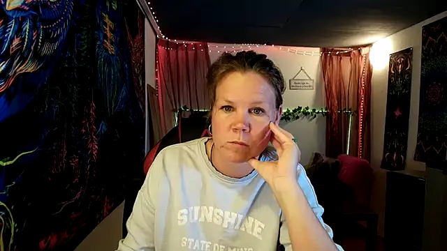 Chat soba uživo modela CallMeMaria