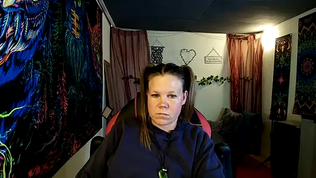 CallMeMaria Adlı Modelin Canlı Sohbet Odası