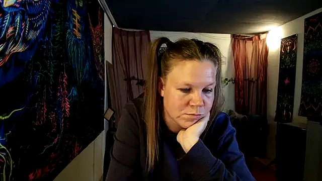 CallMeMaria's Live Chat Room