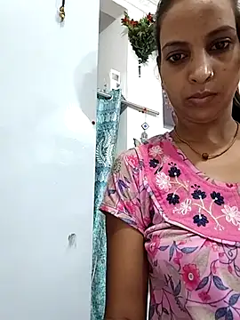 Sexy-Kajal2 чат на живо