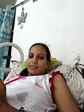 Sexy-Kajal2's Live Chat Room