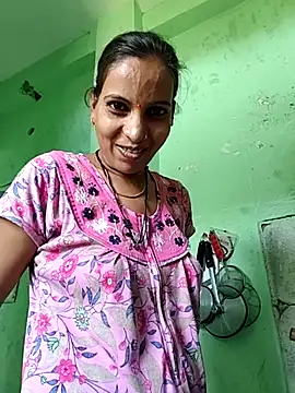 Sexy-Kajal2's Live Chat Room