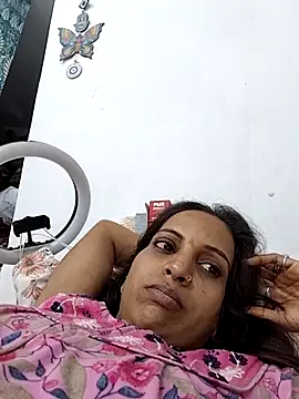 Bilik Sembang Langsung Sexy-Kajal2