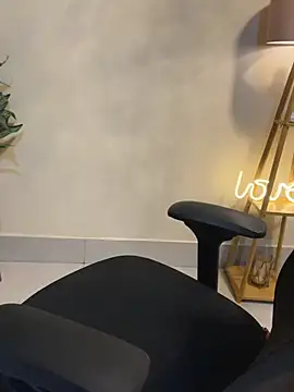 yours_chahat 실시간 채팅방