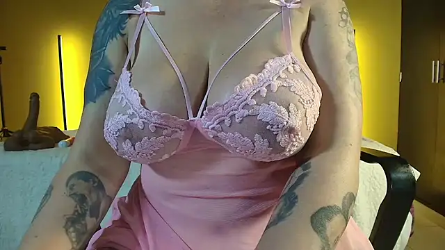 غرفة دردشة Your_Sweetwish المباشرة