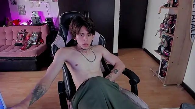 xIce_Boy Adlı Modelin Canlı Sohbet Odası