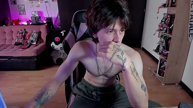xIce_Boy Adlı Modelin Canlı Sohbet Odası