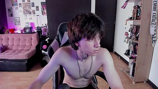xIce_Boy Adlı Modelin Canlı Sohbet Odası