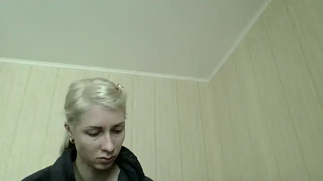 SunnyGirl- Adlı Modelin Canlı Sohbet Odası