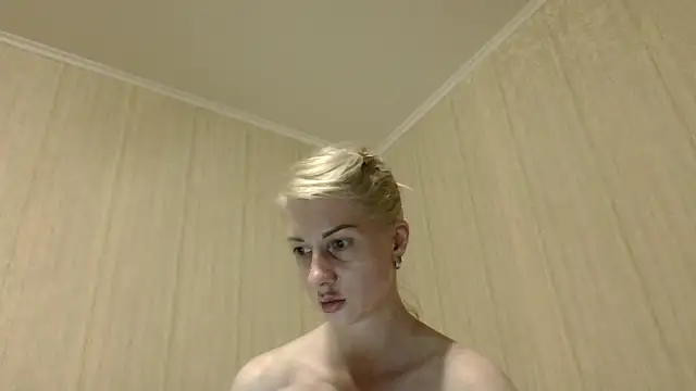 SunnyGirl- Adlı Modelin Canlı Sohbet Odası