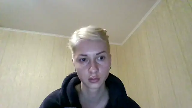 SunnyGirl- Adlı Modelin Canlı Sohbet Odası