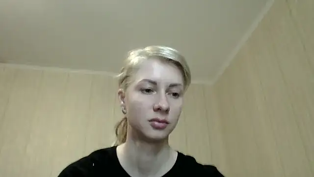 SunnyGirl- Adlı Modelin Canlı Sohbet Odası