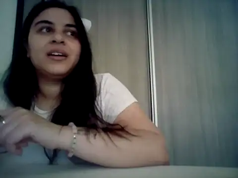 Chat soba uživo modela Veramaia