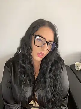 חדר צ'אט בשידור חי של Gya__Lovely