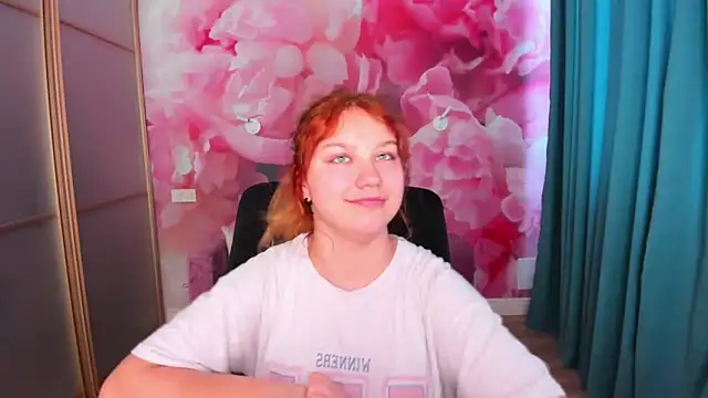 AngelinaLow – live chatrum