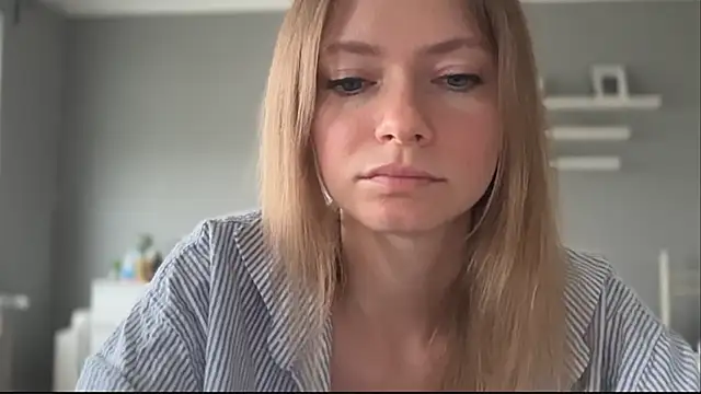 MillieShow Adlı Modelin Canlı Sohbet Odası