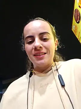 Živá chatovací místnost Sairy_