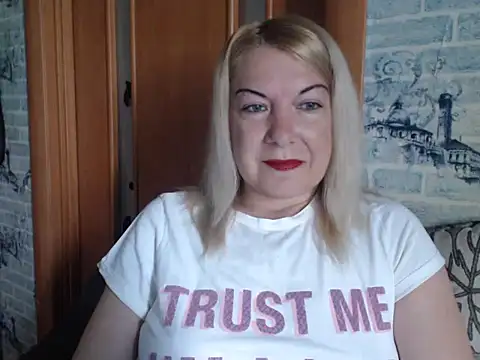 Lillia_Ray – live chatrum