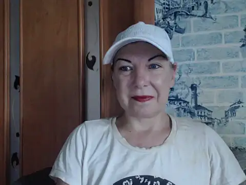 Lillia_Ray élő chatszobája