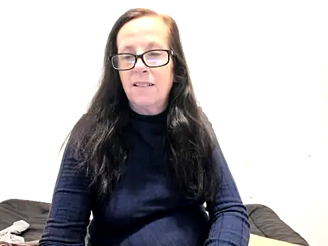 Živá chatovací místnost VerySassyPeachGoddess