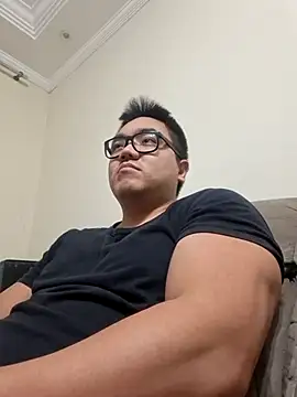 Seks show uživo modela awesometeacher33 na kameri