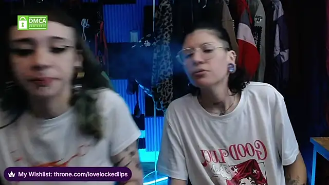 عرض كام lovelockedlips الجنسي المباشر