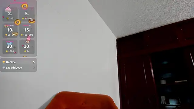 غرفة دردشة xx_chloesex المباشرة