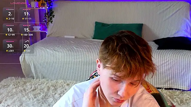 two_gerls_here Live chatroom