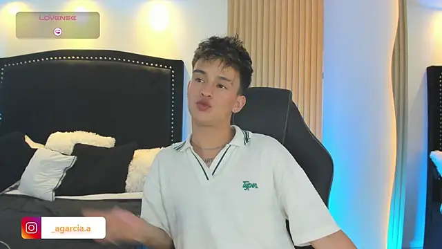 הופעת סקס קאם בשידור חי של LiamWildx20