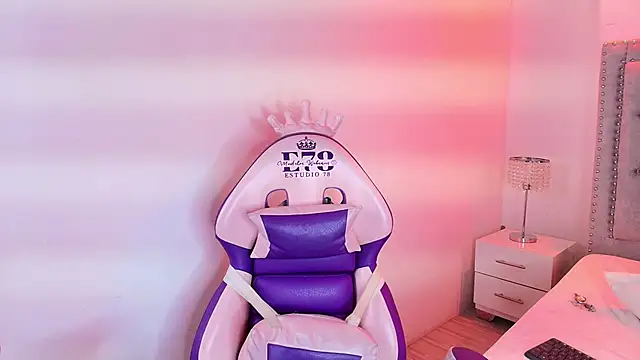 Sala de chat en directo de Lia_adamsss