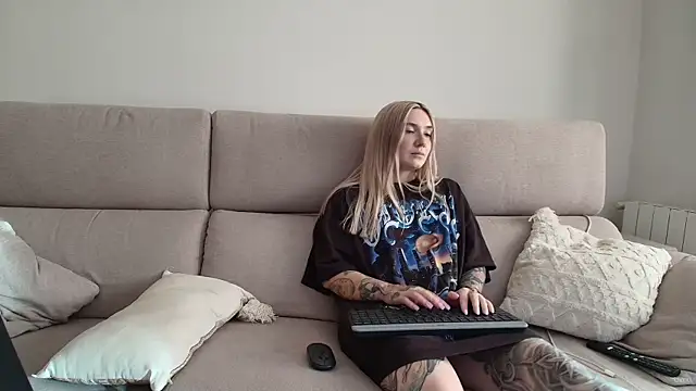 tattoobbgirl 실시간 채팅방