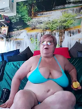 غرفة دردشة QueenPammy1 المباشرة