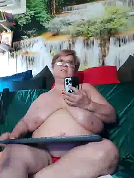 QueenPammy1 чат на живо