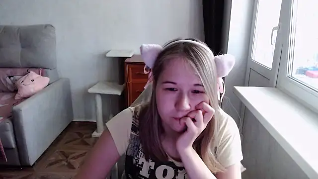 Emily-Way's Live Chat Room