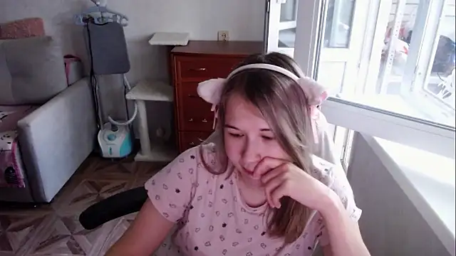 Živá chatovací místnost Emily-Way