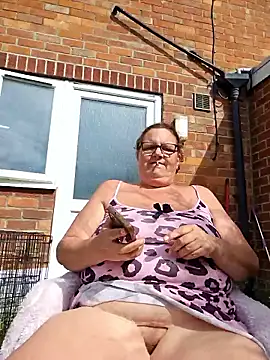 MissQueenBeex – live chatrum