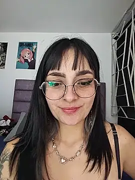 Phòng Chat Trực Tiếp KARINNA__RAVEN