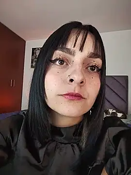 KARINNA__RAVEN Cameră chat live