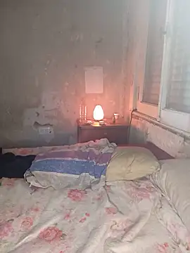myla_rommer1 Adlı Modelin Canlı Sohbet Odası