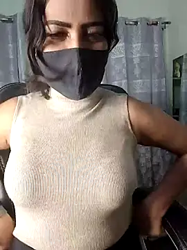 Phòng Chat Trực Tiếp Alana_curise
