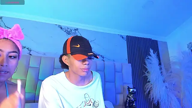 Chat soba uživo modela candyandmarilyn