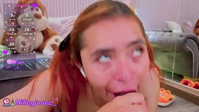 MilleyJones Cameră chat live