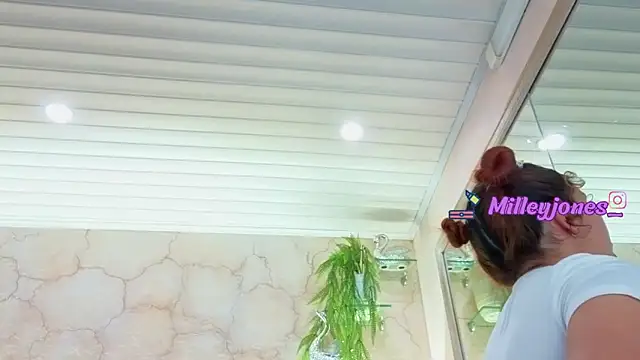 MilleyJones 실시간 채팅방