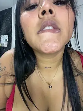 sashaoficial_ 即時聊天室