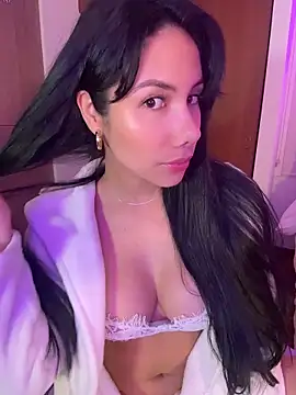 ArianaReynoldss 실시간 채팅방