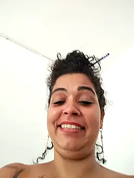 Sala de chat en directo de hanni2025