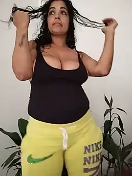 hanni2025 Live Chatraum