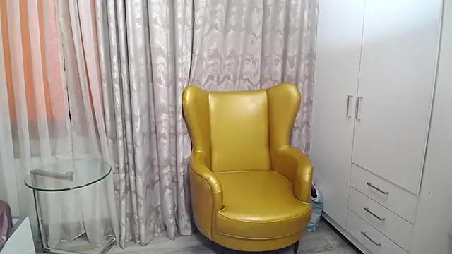 غرفة دردشة LilithReys المباشرة